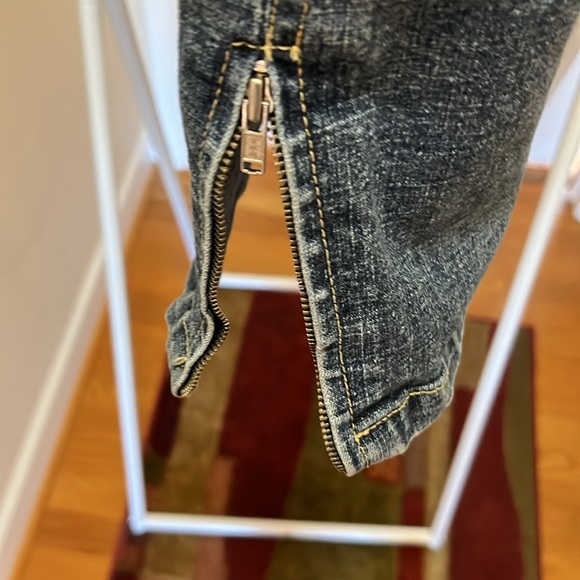 Carolina Blue Mini Denim Skirt / side zip with pockets Size 14 - Picture 5 of 7